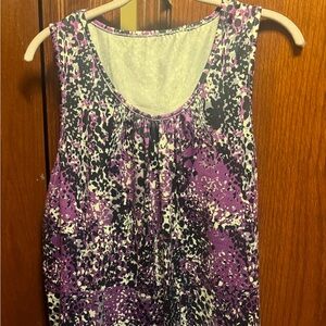 - Ladies sleeveless blouse size 2 XL EuC